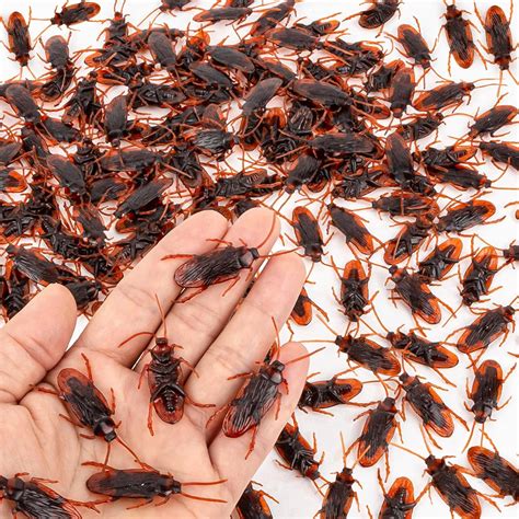 150 Pcs Fake Roaches - Plastic Fake Cockroach Small Realistic