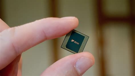 Huawei Slowly Expanding Its Smartphone Chipset Portfolio; Kirin 8000 ...