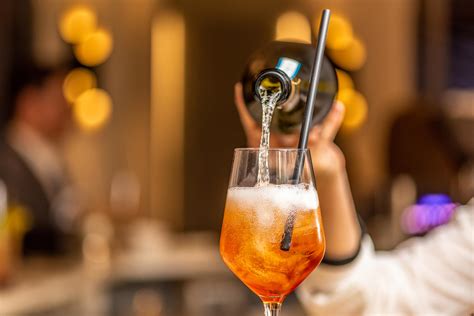 Aperitivi, Pranzi, Cene, Roma Parioli | Caffè Hungaria