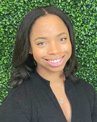 Photo of Alexis Malone, Pre-Licensed Professional