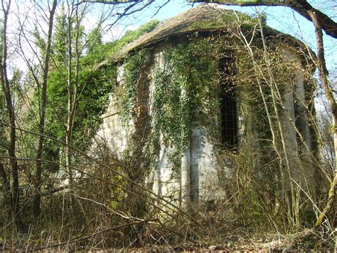 Twelfth century priory abandoned five hundred years ago [2272×1704