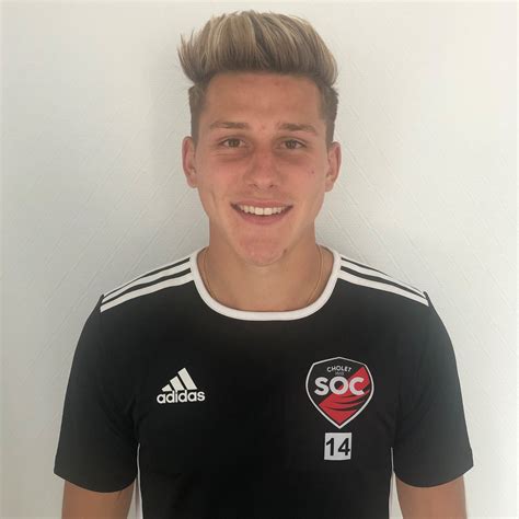 benjamin gomel est rouge  noir