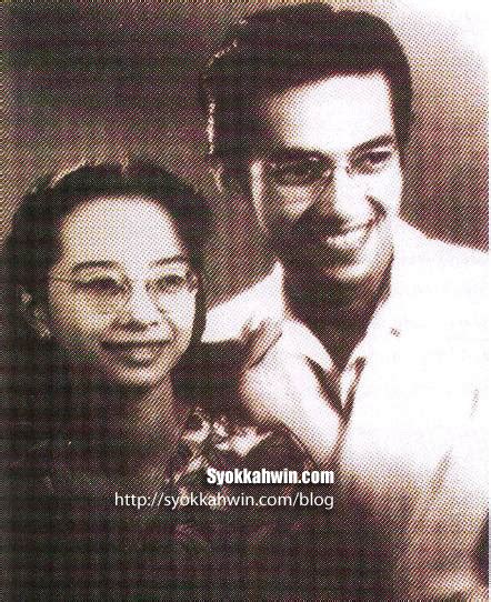 Gambar-Gambar Tun Dr. Mahathir Semasa Zaman Muda | En. Rasional