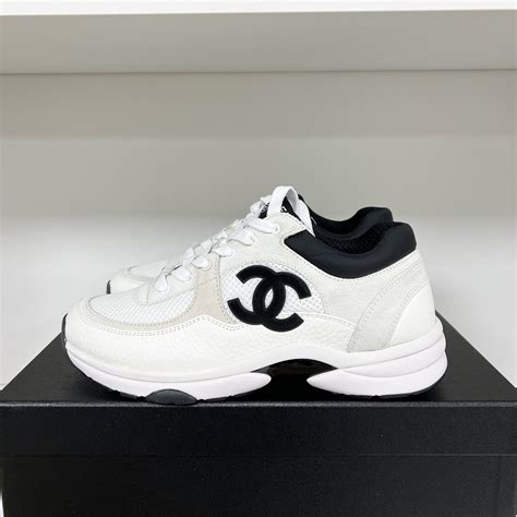Chanel CC Logo Runner Sneaker White/Black 2021