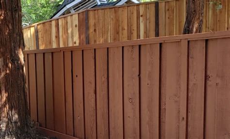 Best Fence Paints for Your DIY Paint Job