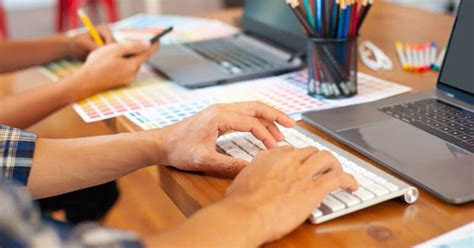 font file types explained ttf otf woff svg