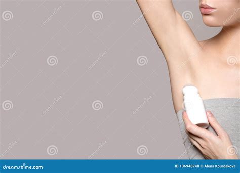Женщина, волосатый, небритая, много волосы, ровный Underarm ...