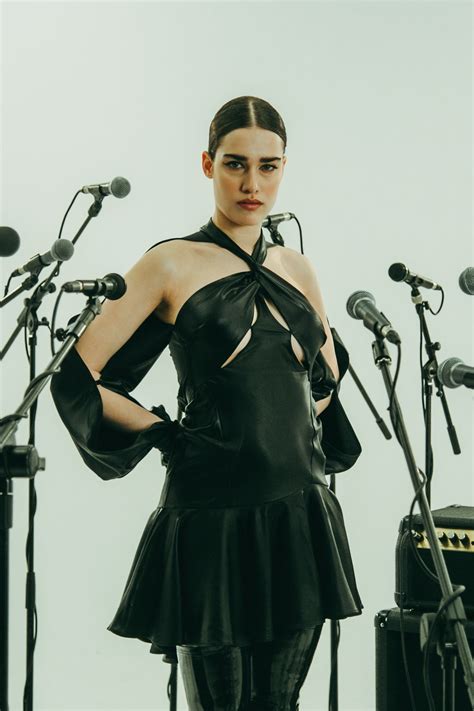 Clara Soccini: Cicatrice è il nuovo singolo dopo Origami all’alba