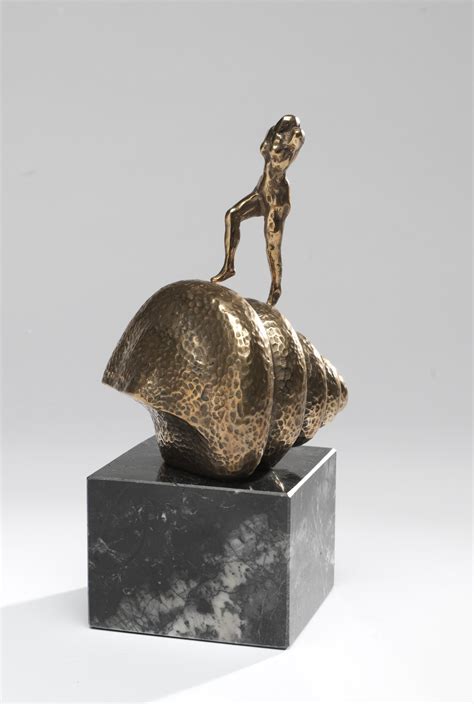 Salvador Dalí, Nude ascending a staircase - Homage á Marcel Duchamp