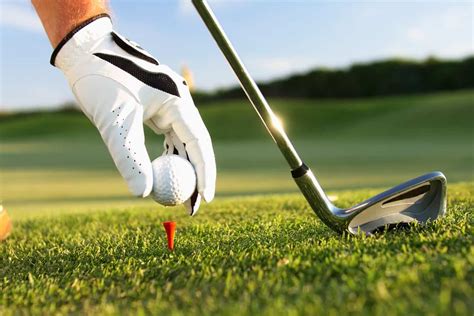 How to Swing a Golf Iron: A Beginner’s Guide - Golf Swing Remedy