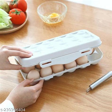 Egg Container 1.5 dozen Plastic (White)