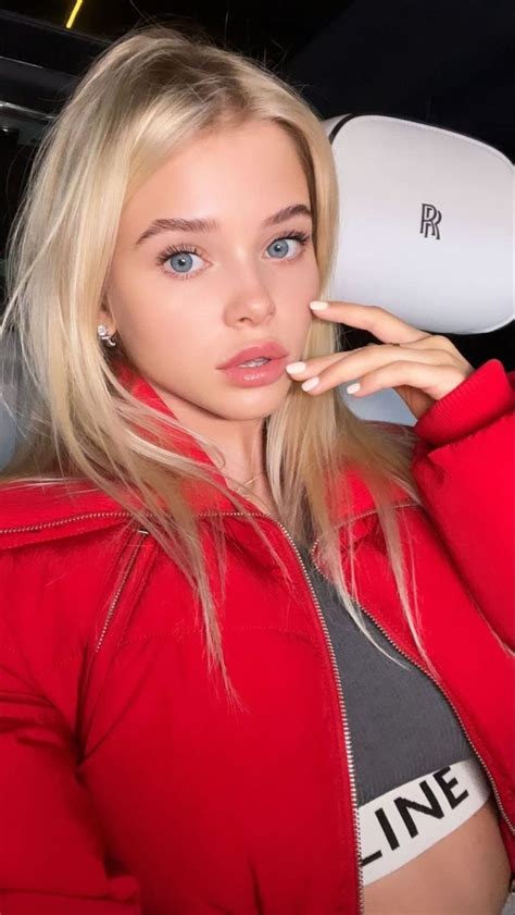 Hipster Girls, Hot Blondes, Famous Women, Beauty Make Up, Beautiful ...