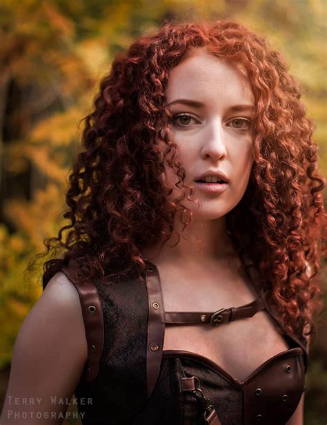 Rising Star Spotlight: Introducing Up And Coming Actress Emma Barratt ...