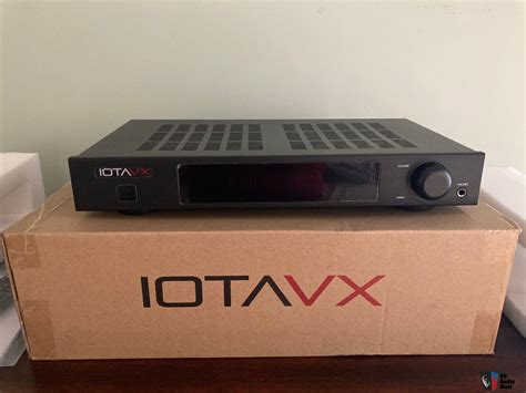 IOTAVX SA3 Integrated Amplifier and Bluetooth Dongle Photo #3093690 ...