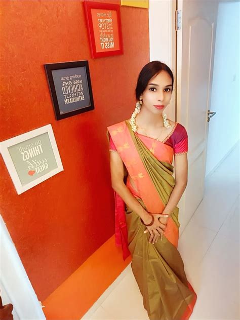 Roshni young queen, Indian Transsexual escort in Chennai