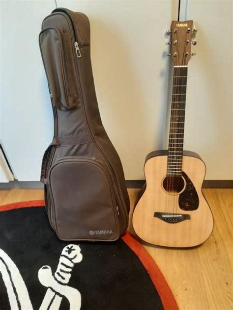Kitara lee guitar