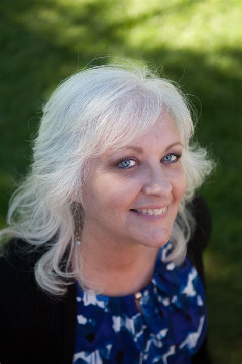 Sandra B – Medium