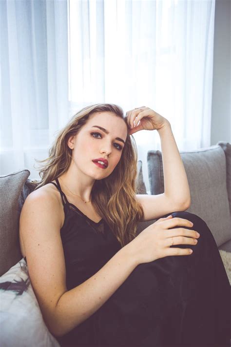 45+ Willa Fitzgerald Pics