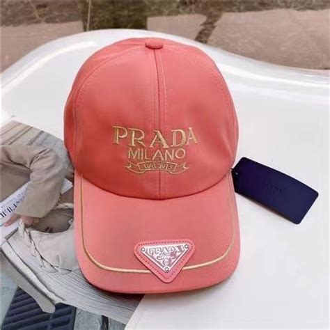 Бейсболка Prada - купить с доставкой по выгодным ценам в интернет ...