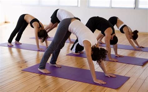 french yoga class  fluent city splash