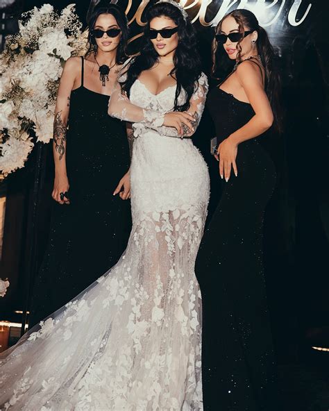 Viktoriya Abramova (@viki_lampone_new) • Instagram photos and videos