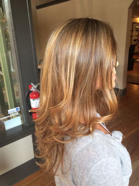 Blonde Hair Caramel Highlights