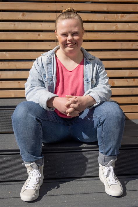 Ayla-Marie Harpering spielt zur RTL-Inklusionswoche bei „Unter uns“ mit