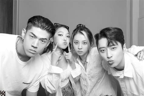 KARD отметили третью годовщину с дебюта очаровательными "семейными ...