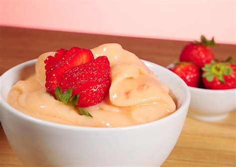 Creme de cupuaçu e morango - Receitas - Comida - Folha de S.Paulo