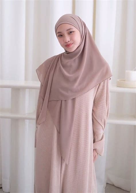 Pin by kageyama milkboy on Hijab style | Fashion, Hijab outfit, Hijab ...