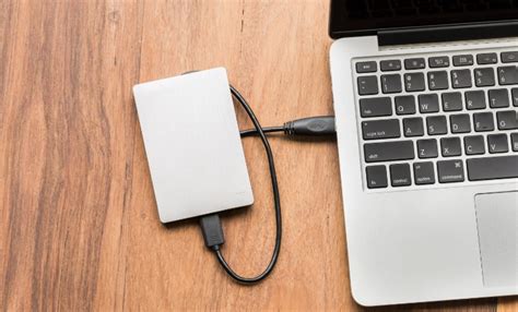 4 Ways Encrypt an External Hard Drive on Windows and Mac