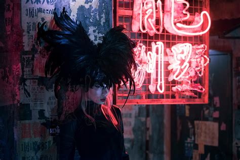 Christian Houge - Tanoshi/Idami, Okurimono series, Tokyo- nude woman