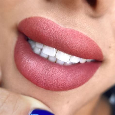 Corso PMU labbra e occhi - Uni Academy Permanent Make Up