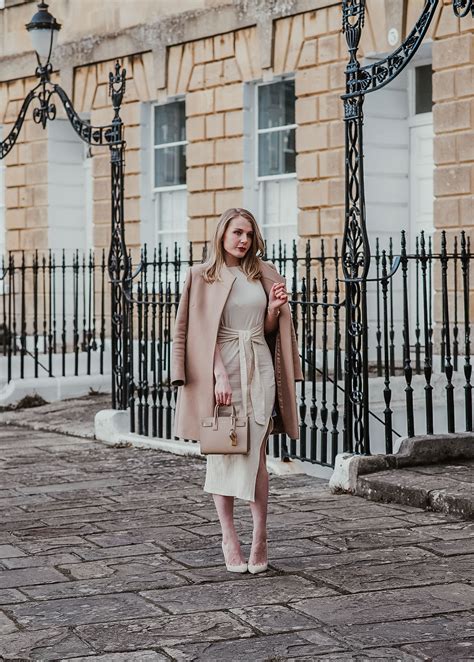 How To Style A Classy Bodycon Dress – Elegant Spring Neutrals – FORD LA