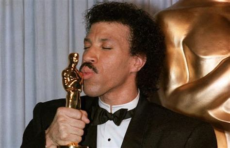 25 редких фотографий с церемоний вручения премии «Оскар» разных лет
