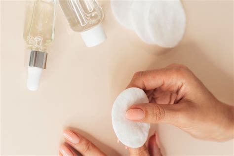 how to get gel off nails at home