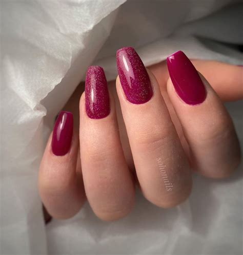 Magenta nails to match Pantone’s Color of the Year 2023 – Scratch