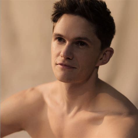 tom prior height age weight wiki bio