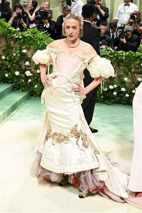10 худших образов на Met Gala 2024 — МЕТ ГАЛА 2024 - Женский онлайн ...