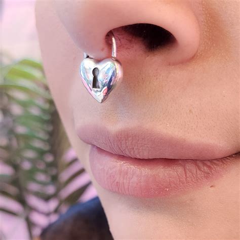 Silver Heart Lock Septum Piercing — Inchoo Bijoux