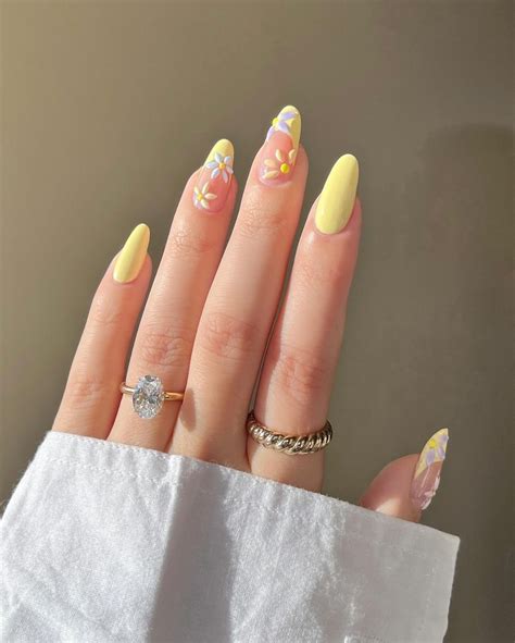 25 Simple Summer Nail Art You'll Love