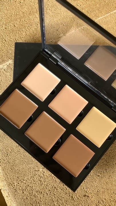 Палетка кремовых корректоров ANASTASIA BEVERLY HILLS Contour Cream Kit ...