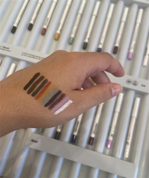 No. 1 Pencil swatches on G6 🙃 : r/glossier