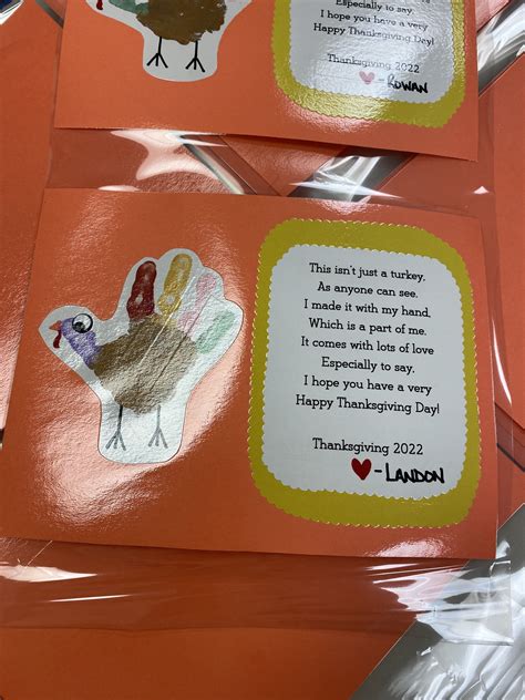 two cards with turkeys on them are shown