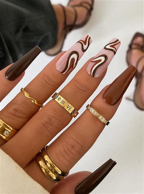 32 Cool Fall Coffin Nails 2023 and Autumn nail colors to get inspired