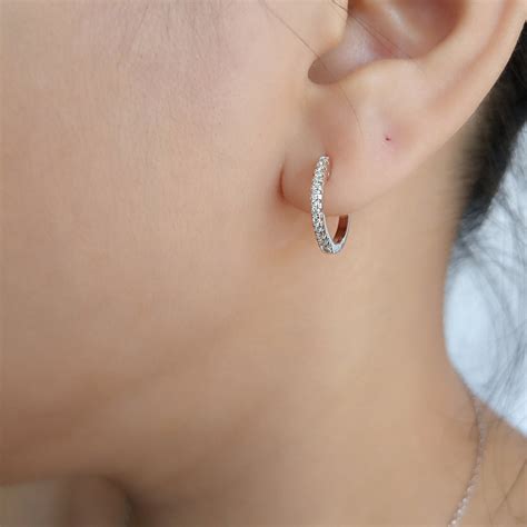 Small Hoop Earrings And Jewelry Insurance Coverage – Upsera Jewelry