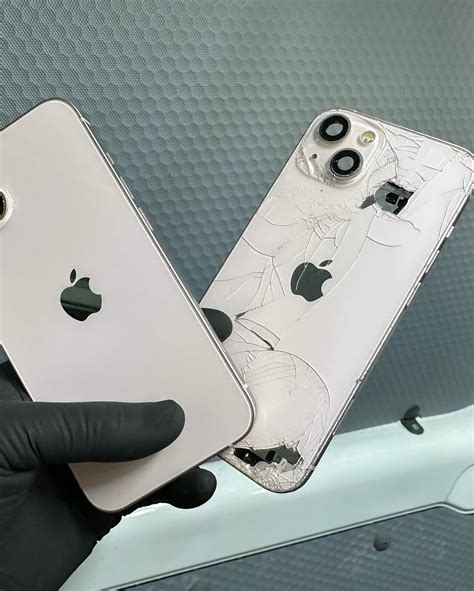 Замена стекла на задней панели iPhone 13 в Москве - Цены