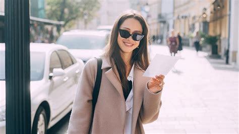dressing   interview   style