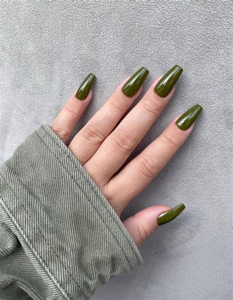 19+ Gorgeous Olive Green Nails You'll Absolutely Love!