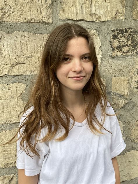 Lucie Ravaux - Actress - e-TALENTA